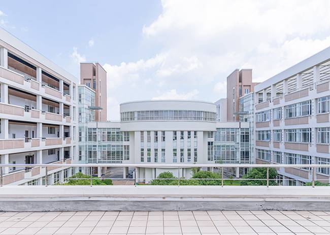 四川核工业技师学院