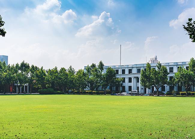 天府新区航空旅游职业学院