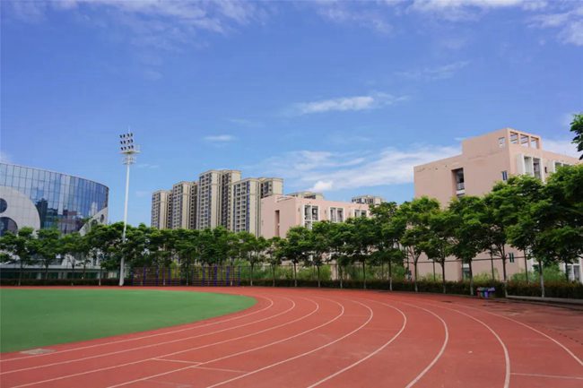 天府新区航空旅游职业学院